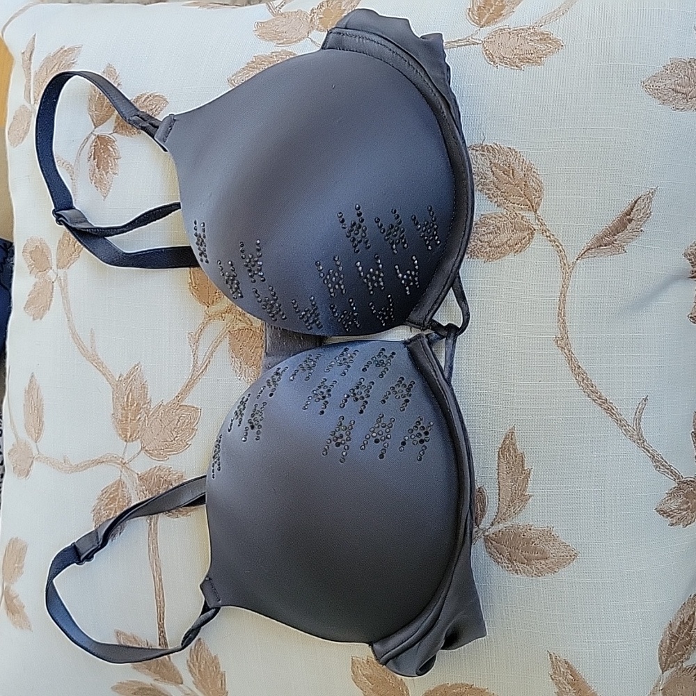 VS bombshell bra